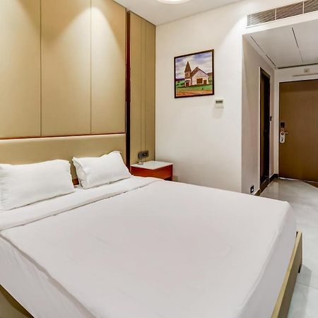 Отель Oyo Townhouse 785 Sree Vinayaka Grand Анантапур Экстерьер фото