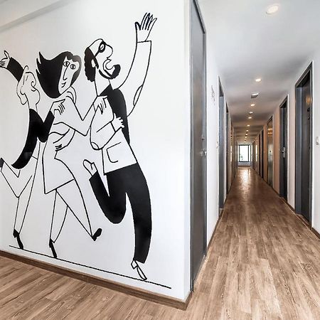 Отель Oyo Townhouse 785 Sree Vinayaka Grand Анантапур Экстерьер фото